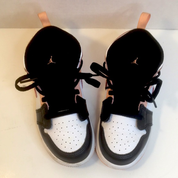 Nike air Jordans child size 10 - Picture 3 of 11